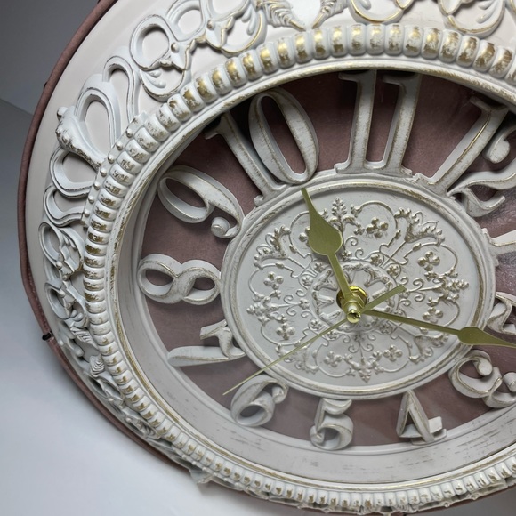 Vintage Clock Crossbody Bag - Picture 8 of 9